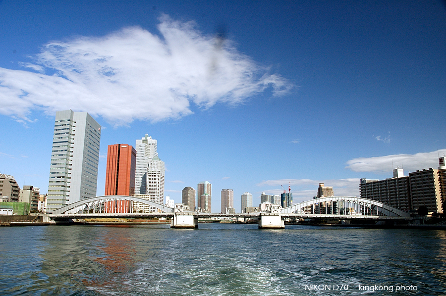 KachidokiBashi bridge.jpg - 淺草  台場 - 觀光船